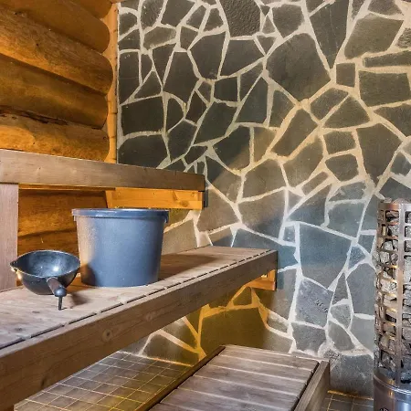 Holiday Aurora Cabin